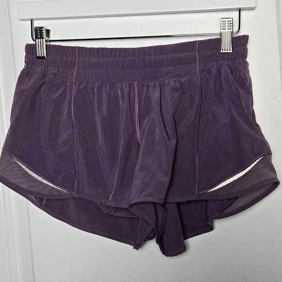 Lululemon Hotty Hot Short II *2.5" - 8 Smoked Mulberry - Picture 3 of 6